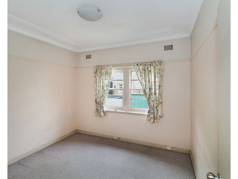 28 Edgbaston Road, Beverly Hills NSW 2209