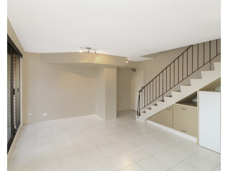 14/2 Goodlet Street, Surry Hills NSW 2010