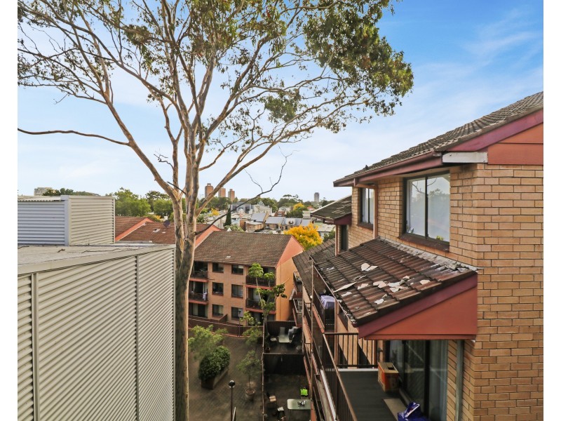 14/2 Goodlet Street, Surry Hills NSW 2010