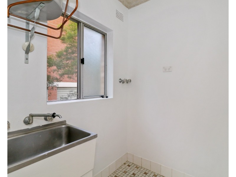 2/50 Jersey Avenue, Mortdale NSW 2223