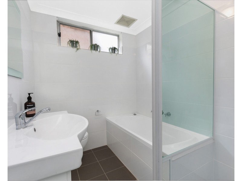 2/50 Jersey Avenue, Mortdale NSW 2223