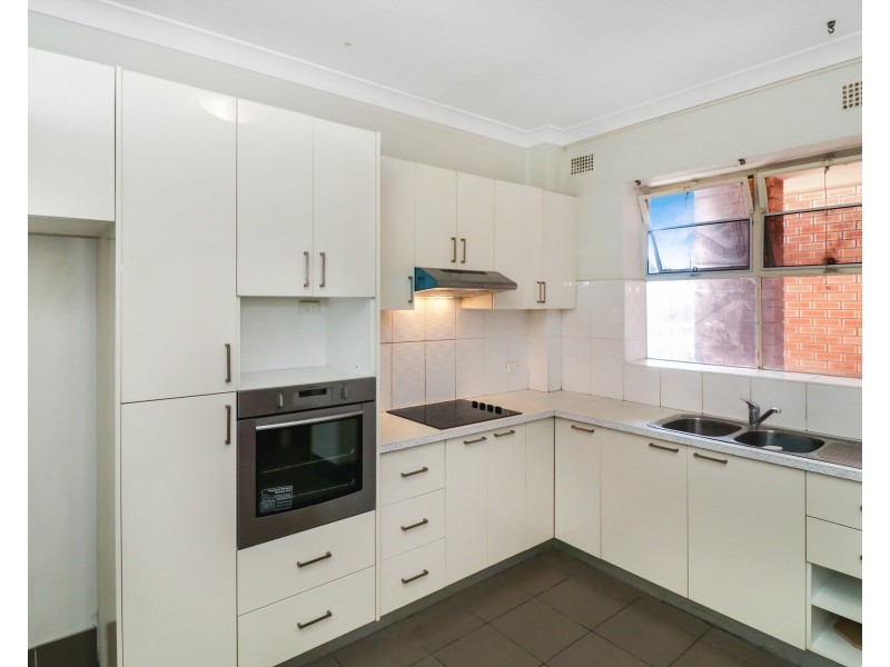 4/9-11 Woids Avenue, Hurstville NSW 2220