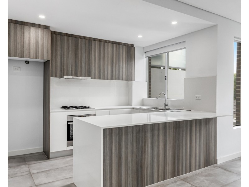 10/51-55 Gover Street, Peakhurst NSW 2210