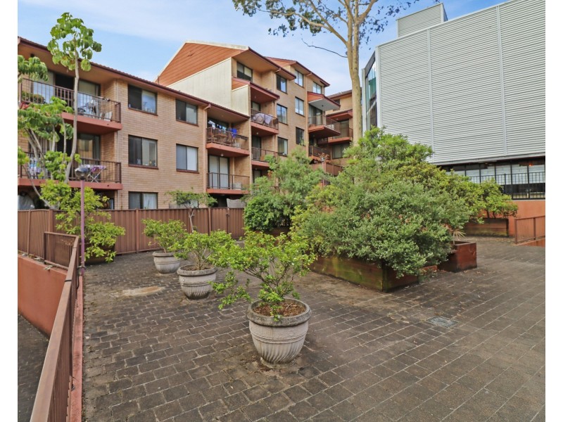 14/2 Goodlet Street, Surry Hills NSW 2010