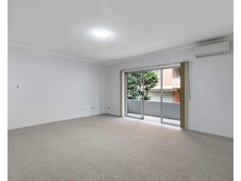 2/50 Jersey Avenue, Mortdale NSW 2223