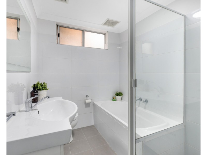 2/50 Jersey Avenue, Mortdale NSW 2223