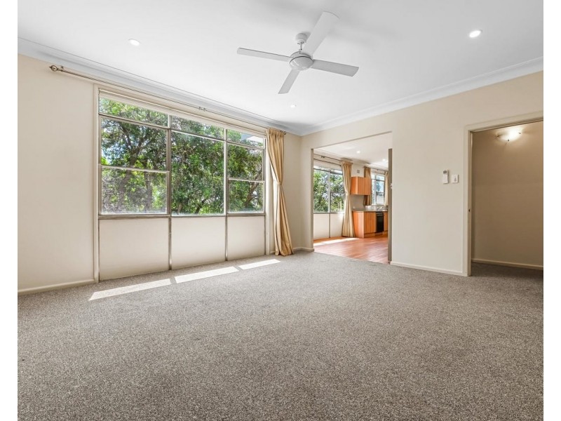 19 Belmore Road, Peakhurst NSW 2210