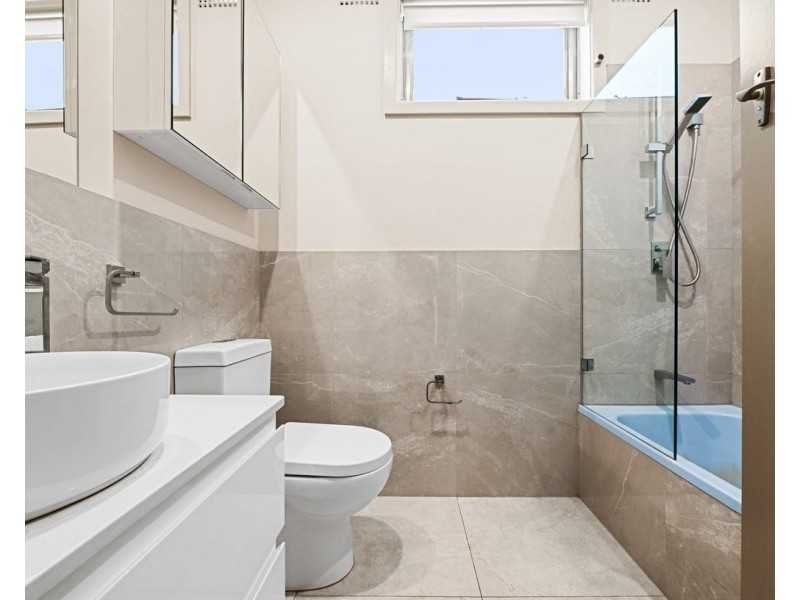 19 Belmore Road, Peakhurst NSW 2210