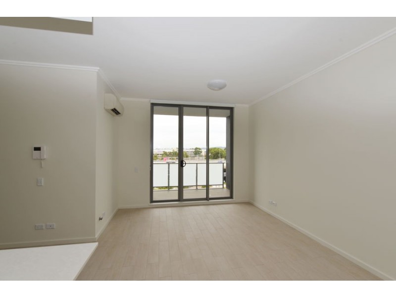 D423/1-39 LORD SHEFFIELD, Penrith NSW 2750