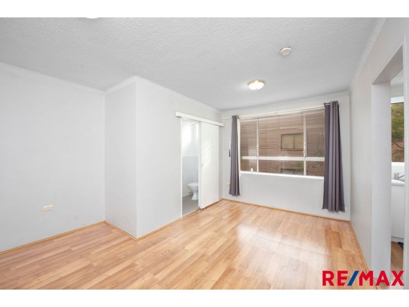 8 / 41 MEADOW CR, Meadowbank NSW 2114