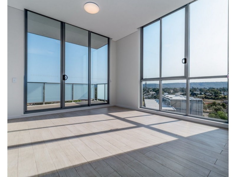 E930/1-39 Lord Sheffield Circuit, Penrith NSW 2750