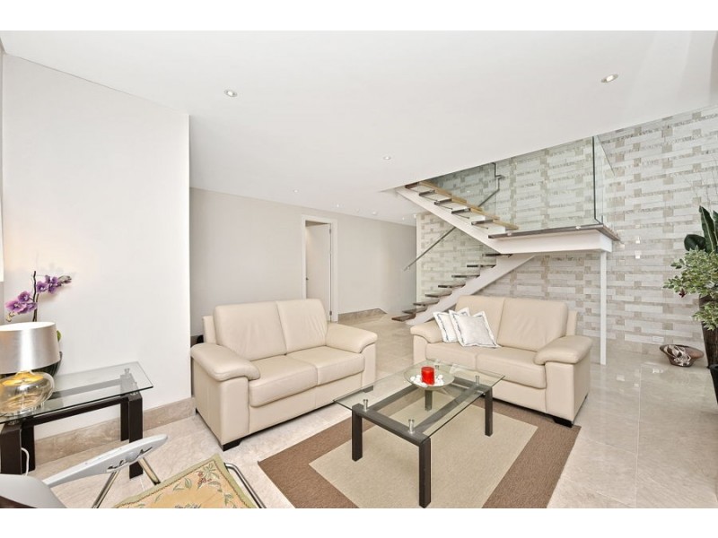 4 ALLEN ST, Canterbury NSW 2193