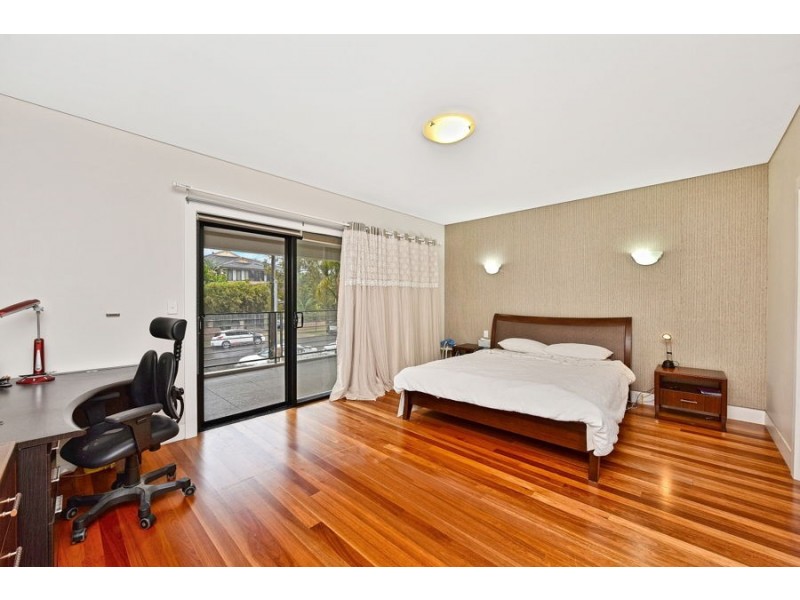 4 ALLEN ST, Canterbury NSW 2193