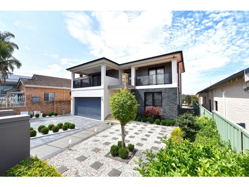 4 ALLEN ST, Canterbury NSW 2193