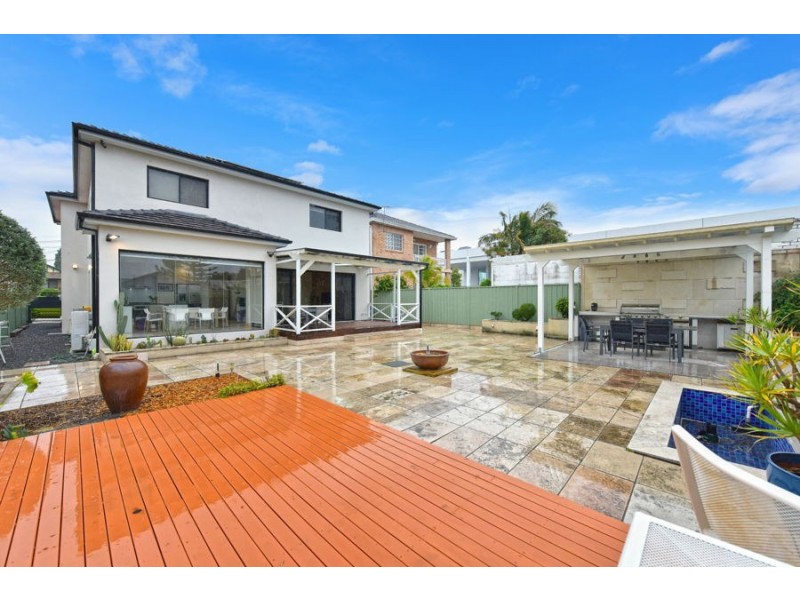 4 ALLEN ST, Canterbury NSW 2193