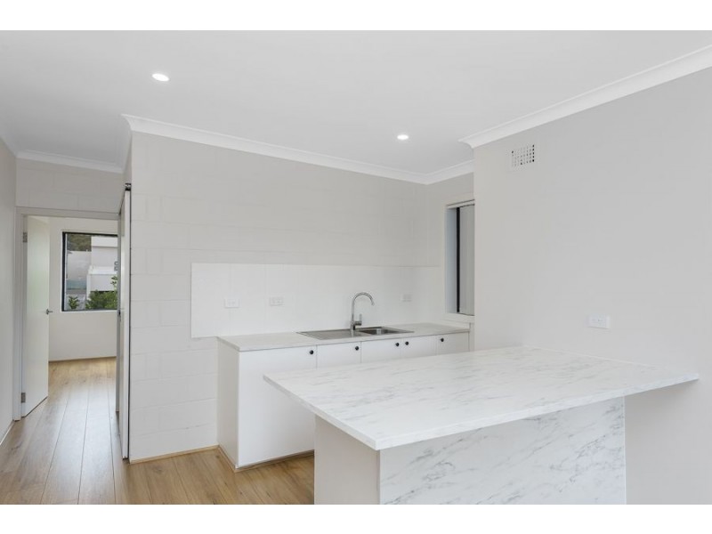 2/376 Barrenjoey Road, Newport NSW 2106