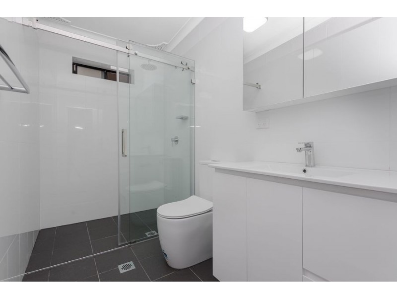 2/376 Barrenjoey Road, Newport NSW 2106