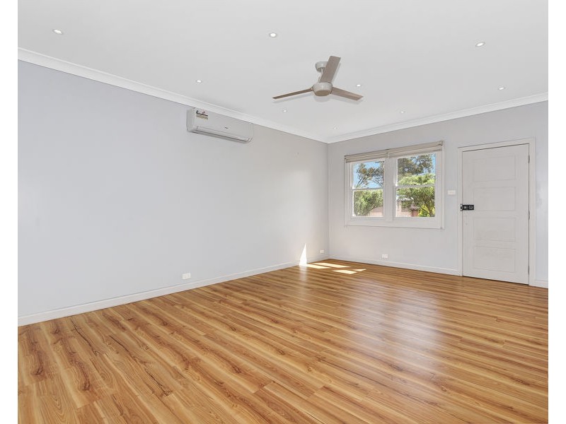 8 Leichhardt St, Lalor Park NSW 2147