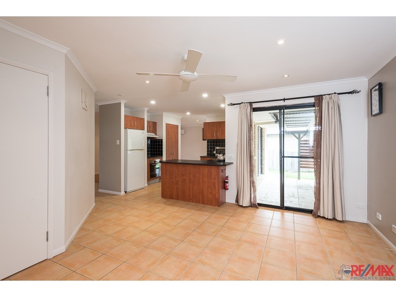 5 Dalzell Ct, Burnside QLD 4560