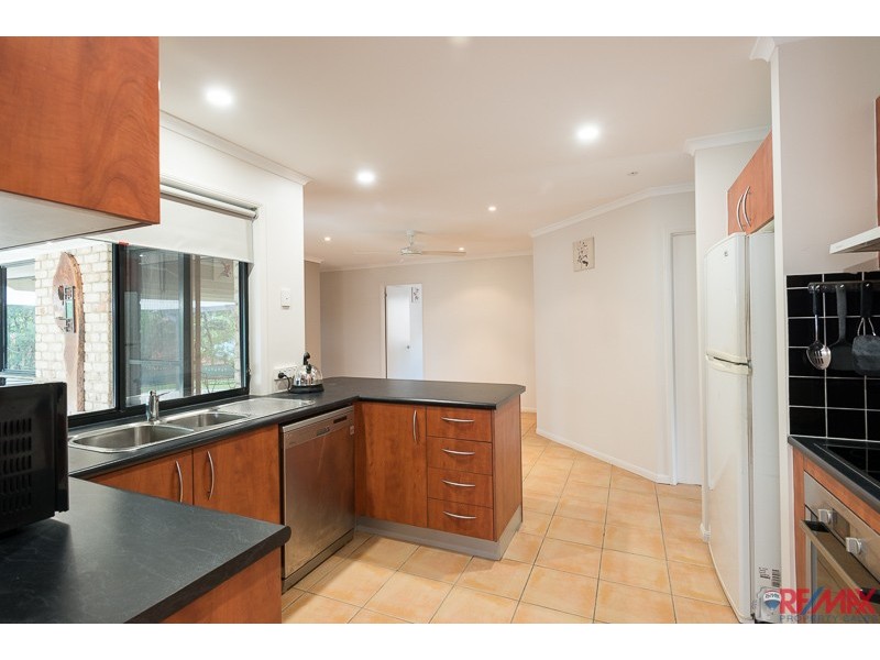 5 Dalzell Ct, Burnside QLD 4560