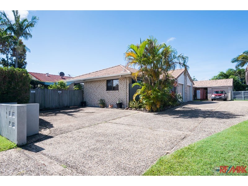 2/106 Amarina Avenue, Mooloolaba QLD 4557