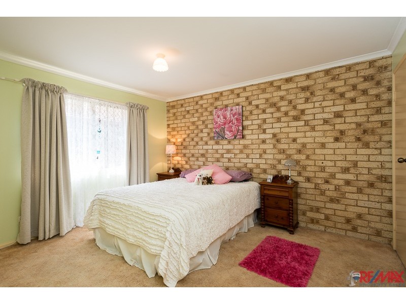 2/106 Amarina Avenue, Mooloolaba QLD 4557