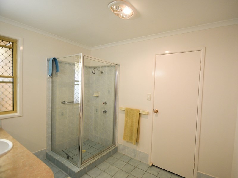 12 Birdwood St, Burnside QLD 4560