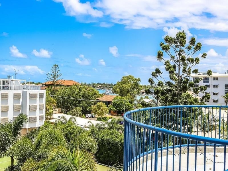 12/11 Foote St, Mooloolaba QLD 4557
