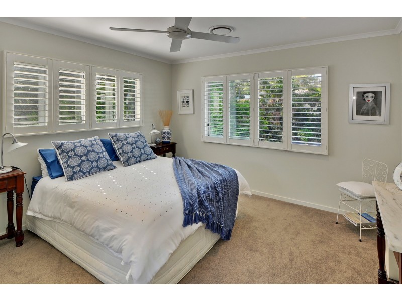 2/2-4 Tranquil Pl, Alexandra Headland QLD 4572