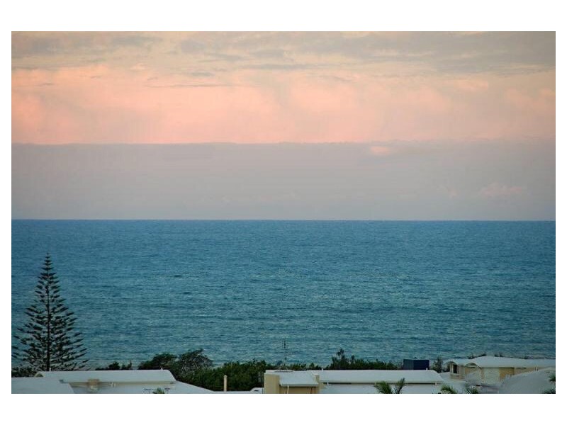 7 Yakola Parade, Alexandra Headland QLD 4572