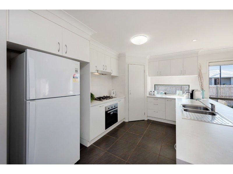 1 Lapis Street, Caloundra West QLD 4551