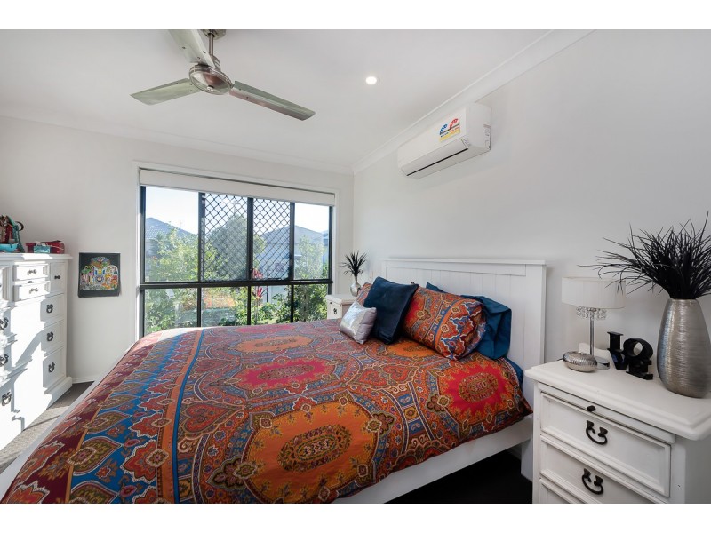 1 Lapis Street, Caloundra West QLD 4551