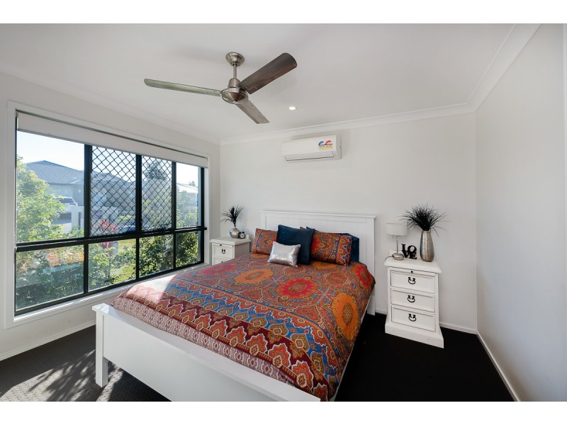 1 Lapis Street, Caloundra West QLD 4551