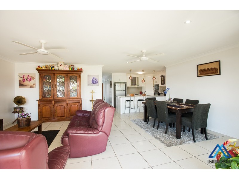 8 Capri St, Caloundra West QLD 4551