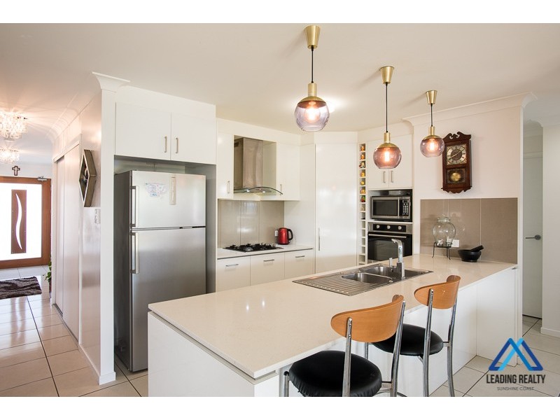 8 Capri St, Caloundra West QLD 4551