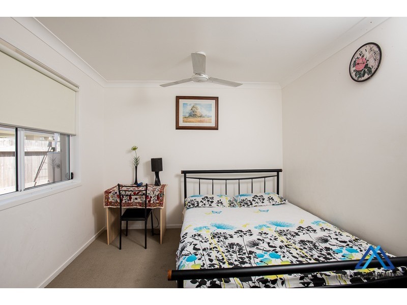 8 Capri St, Caloundra West QLD 4551