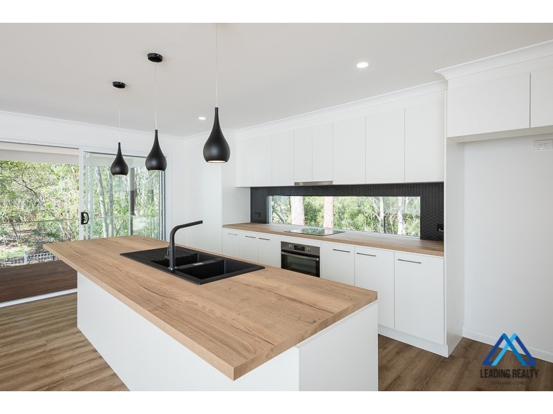 33B Lurnea Cres, Mountain Creek QLD 4557