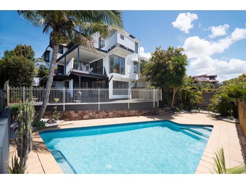 2 Kawana Street, Alexandra Headland QLD 4572