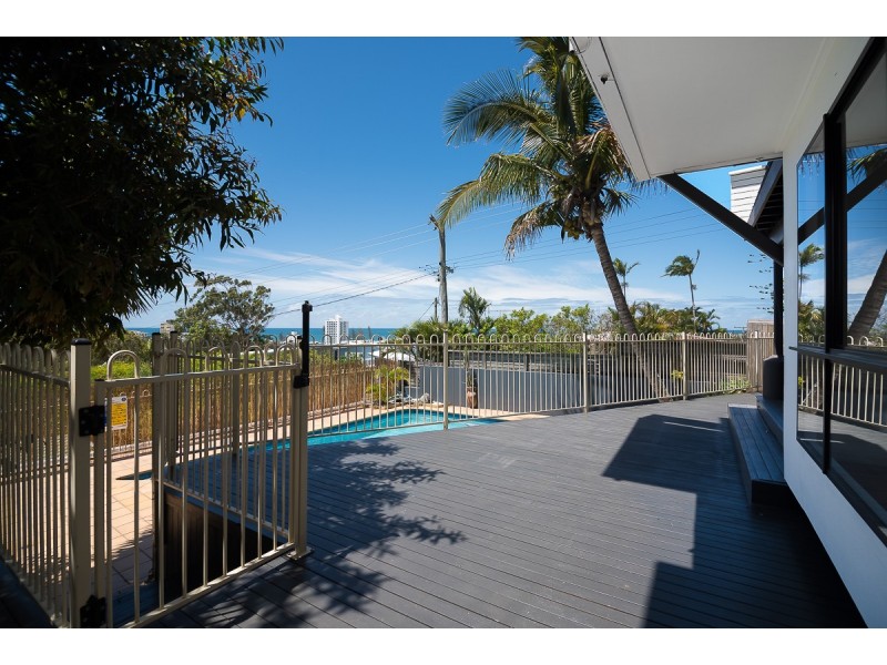 2 Kawana Street, Alexandra Headland QLD 4572