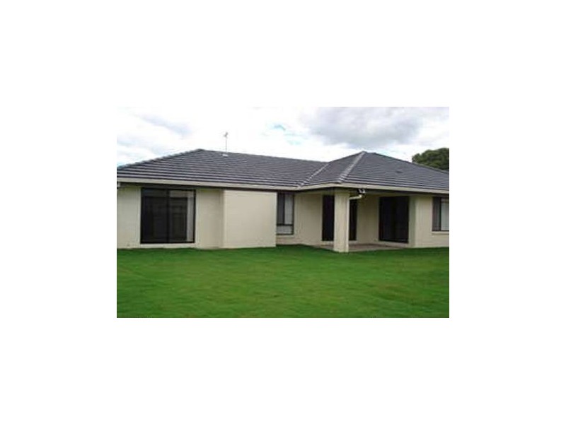 13 Tuckeroo Dr, Meridan Plains QLD 4551