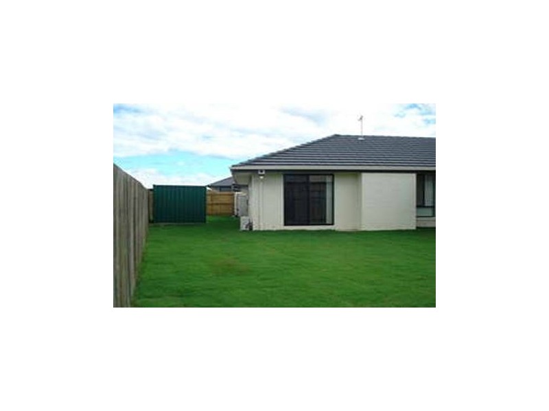 13 Tuckeroo Dr, Meridan Plains QLD 4551