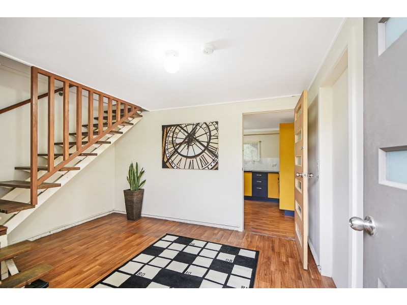 73 Peachester Rd, Beerwah QLD 4519