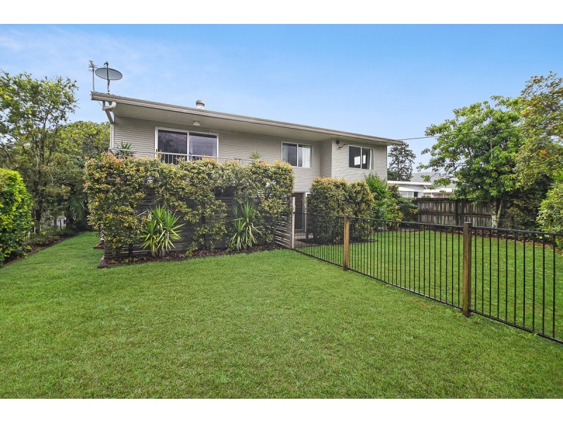 73 Peachester Rd, Beerwah QLD 4519