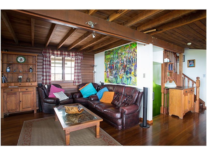 401 Mountain View Rd, Maleny QLD 4552