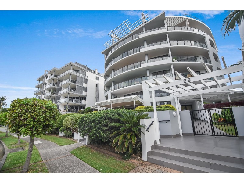 3/27 The Esplanade, Maroochydore QLD 4558