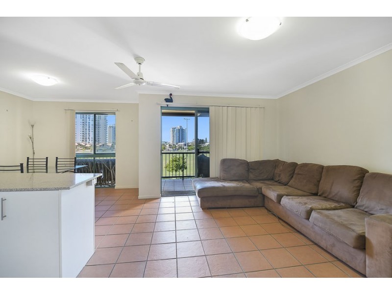17/42-46 Fourth Avenue, Maroochydore QLD 4558