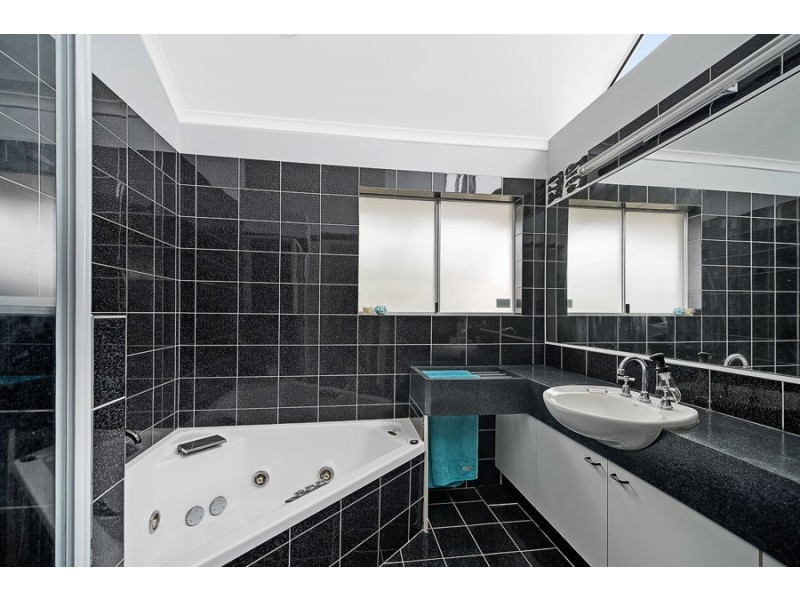 3 Cypress Court, Minyama QLD 4575