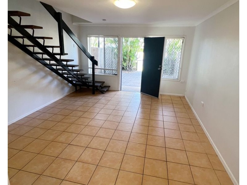 6/55 Memorial Avenue, Maroochydore QLD 4558