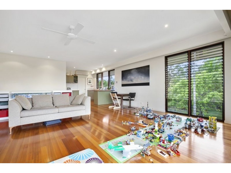 5a Gumboil Road, Lake Macdonald QLD 4563