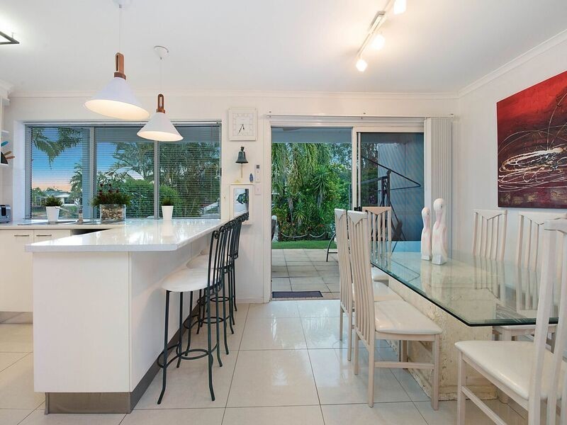 3/2-4 Admirals Ct, Mooloolaba QLD 4557